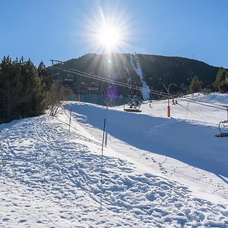 Pie De Pistas Fontcanaleta Lamolina * La Molina (Girona)